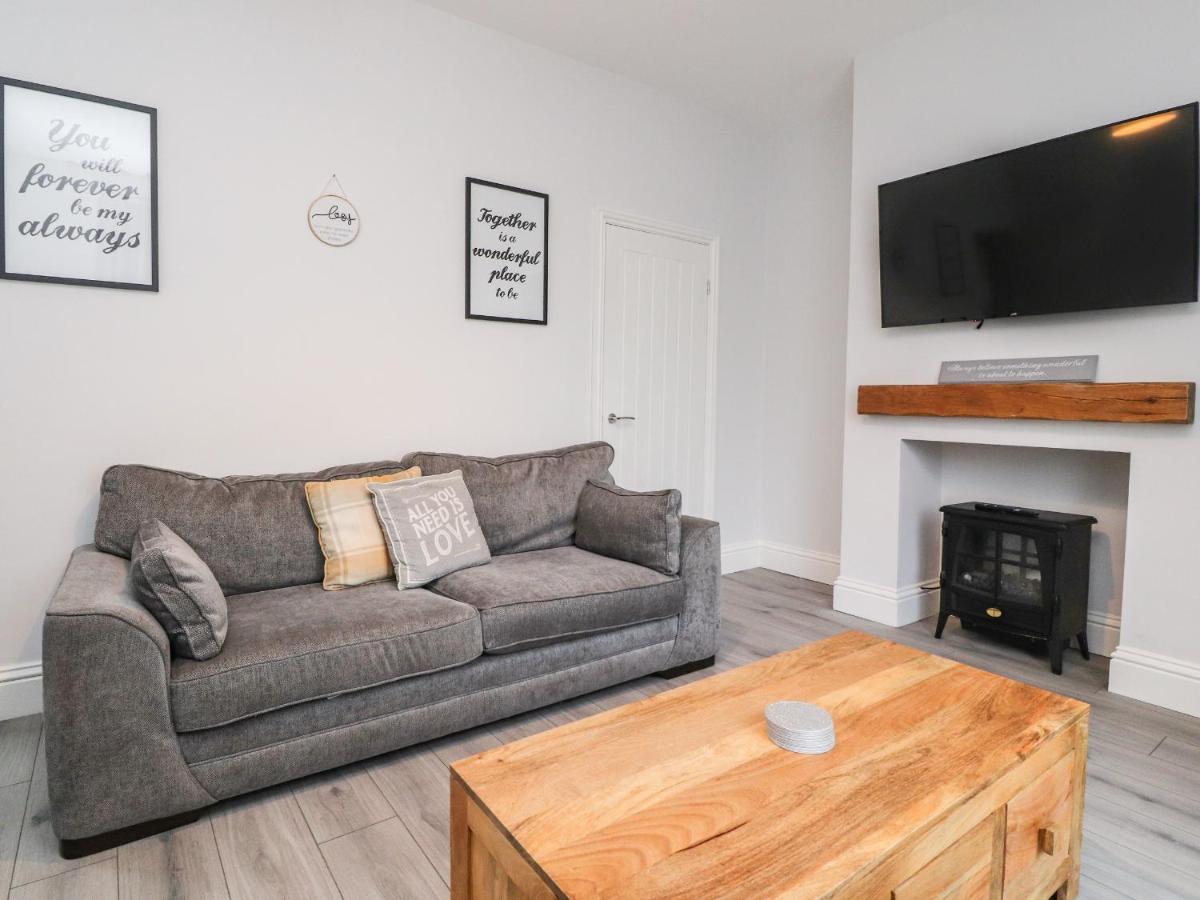 37 Nutter Road Villa Cleveleys Exteriör bild